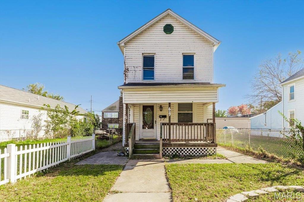 627 Benton Street