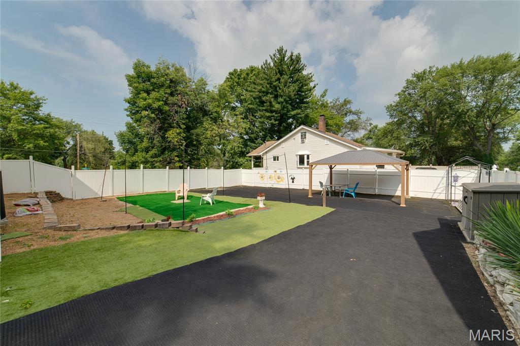 1401 Charlotte Drive