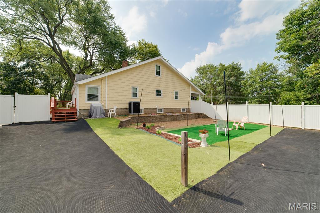 1401 Charlotte Drive