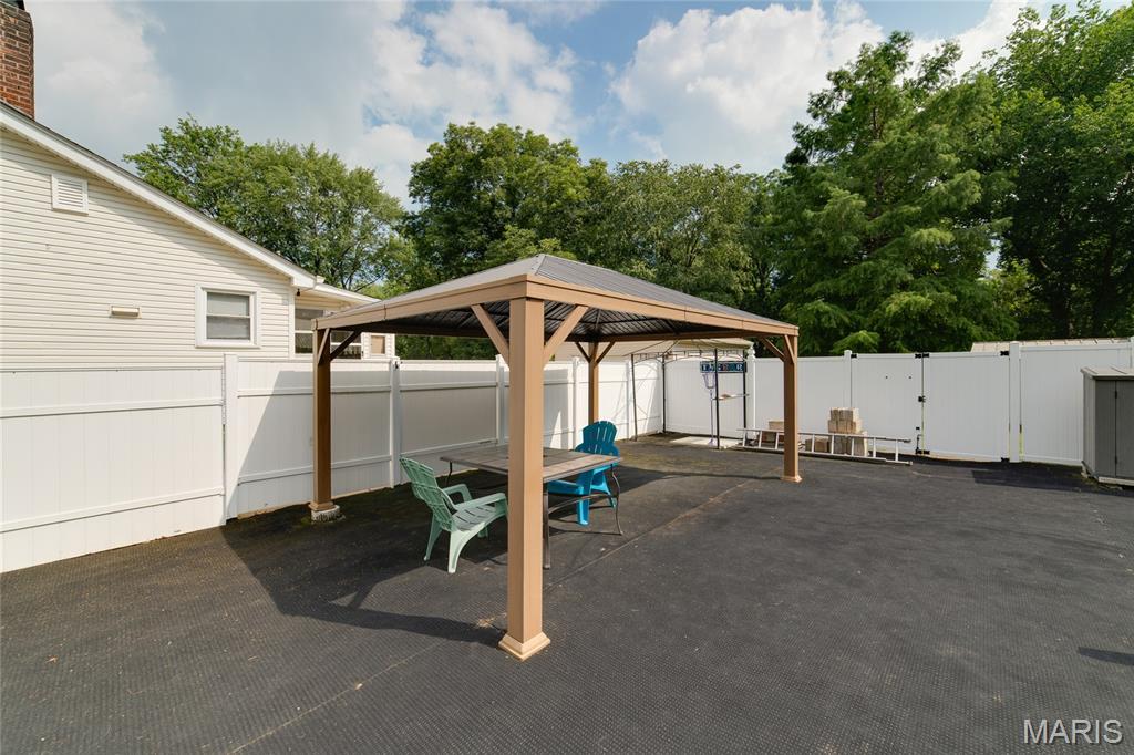 1401 Charlotte Drive