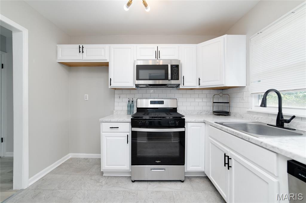 12036 Mendoza Avenue