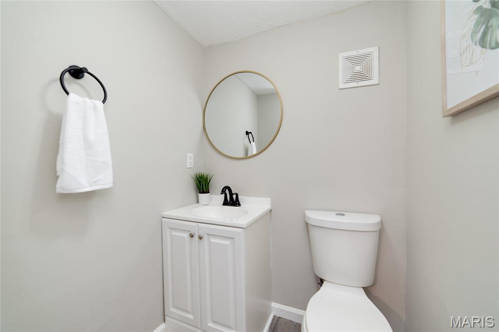 12036 Mendoza Avenue