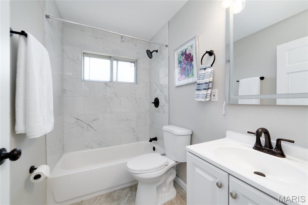 12036 Mendoza Avenue