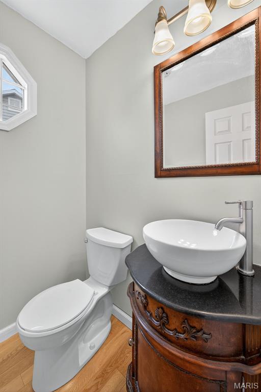 1106 Claycrest Drive