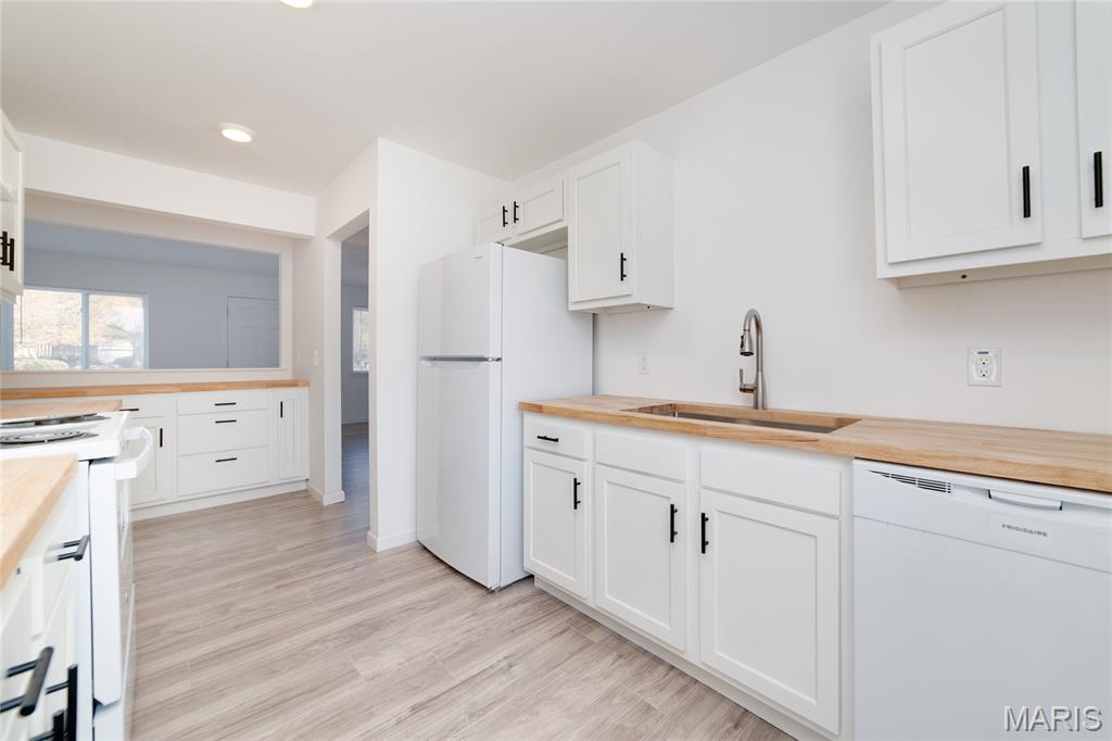 10093 Viscount Drive