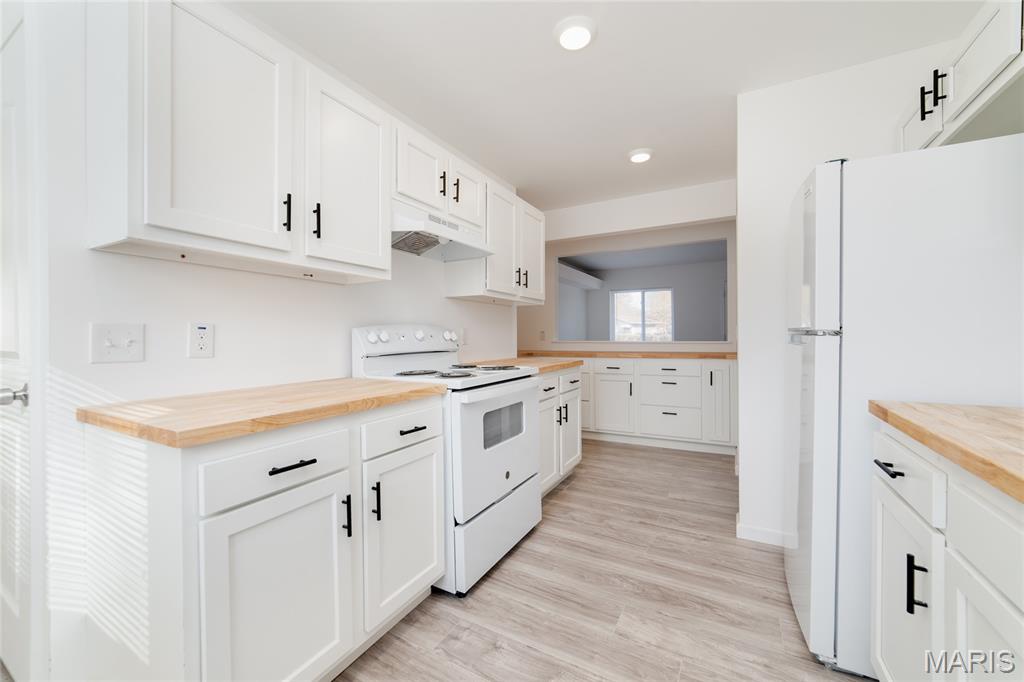 10093 Viscount Drive