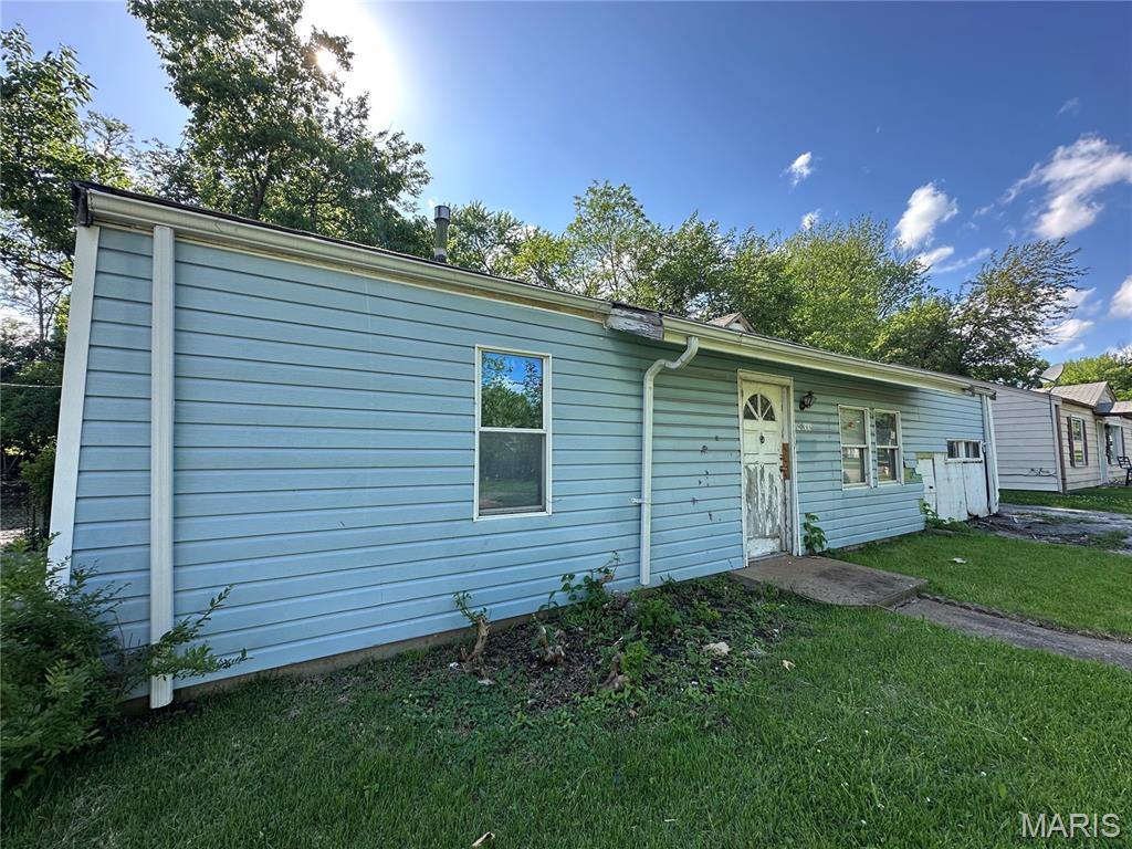 9833 Dennis Drive