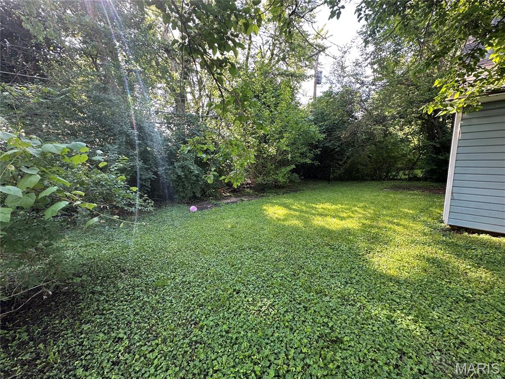 9833 Dennis Drive