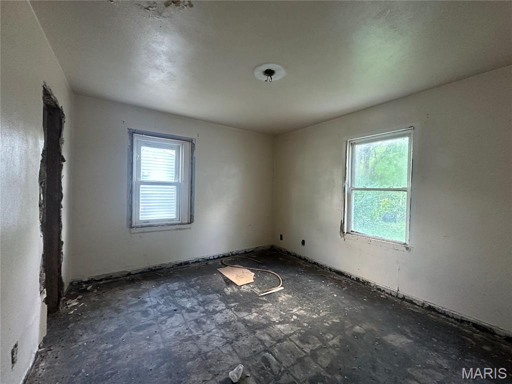 9833 Dennis Drive