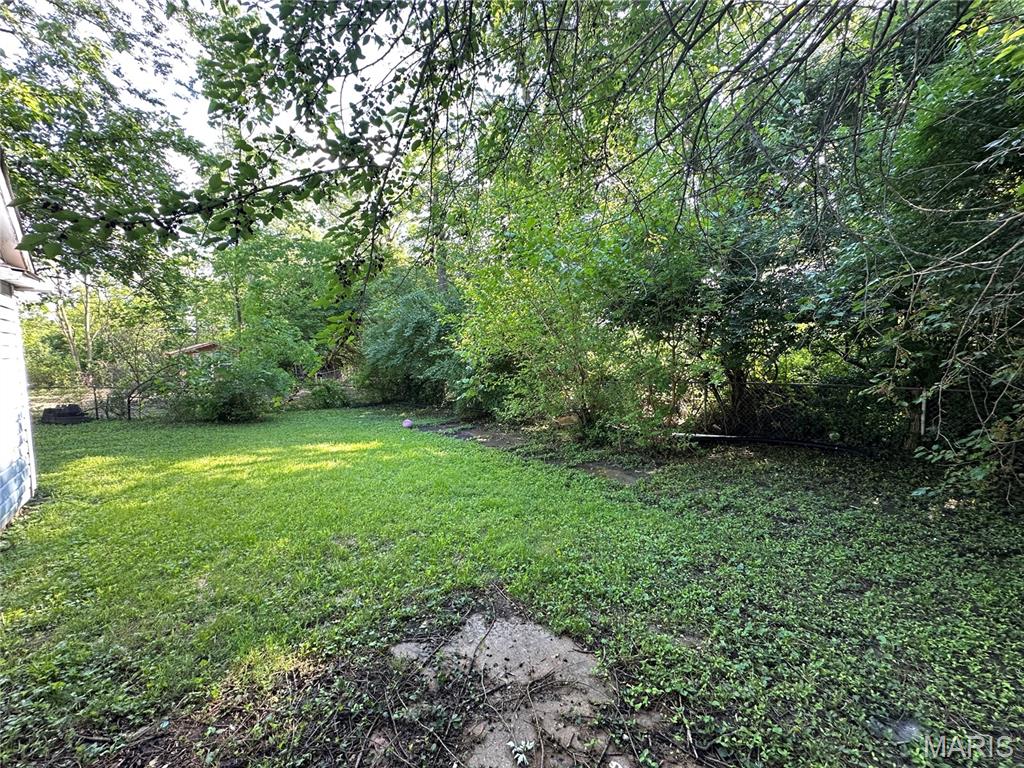 9833 Dennis Drive