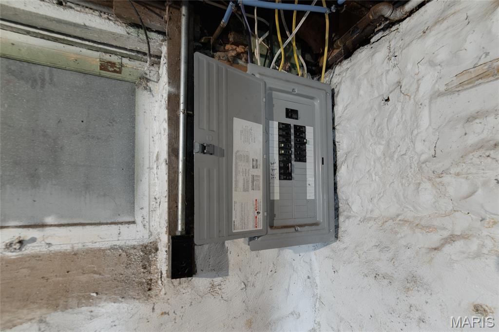 4210 E Carter Avenue