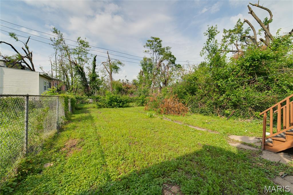 4210 E Carter Avenue