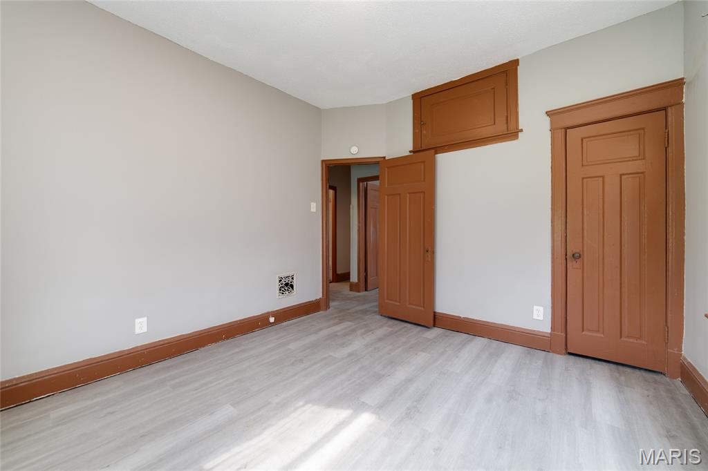 4210 E Carter Avenue