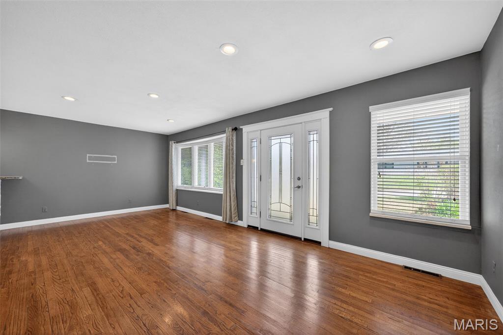 212 W Thornton Avenue