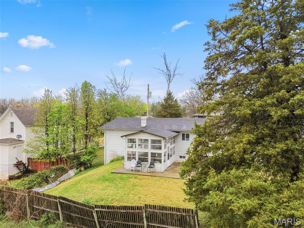 212 W Thornton Avenue