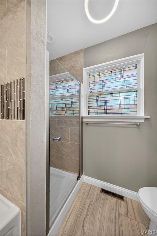 212 W Thornton Avenue