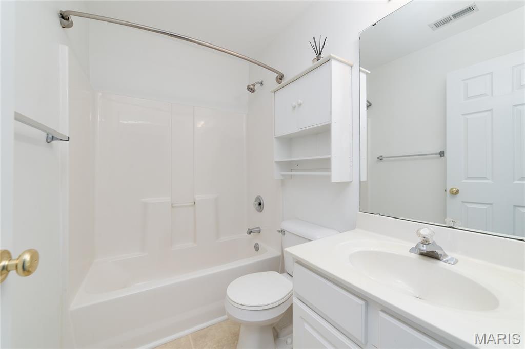 410 Benton Drive Unit: L