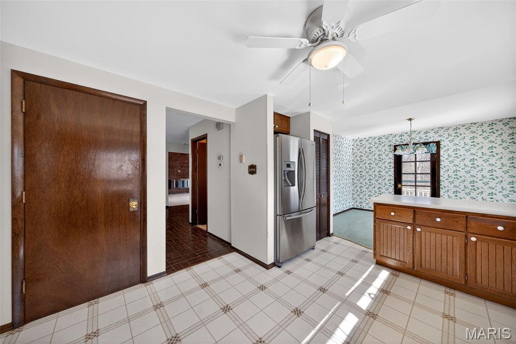 3300 Shrewsbury Lane