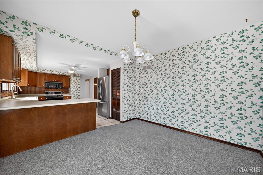 3300 Shrewsbury Lane