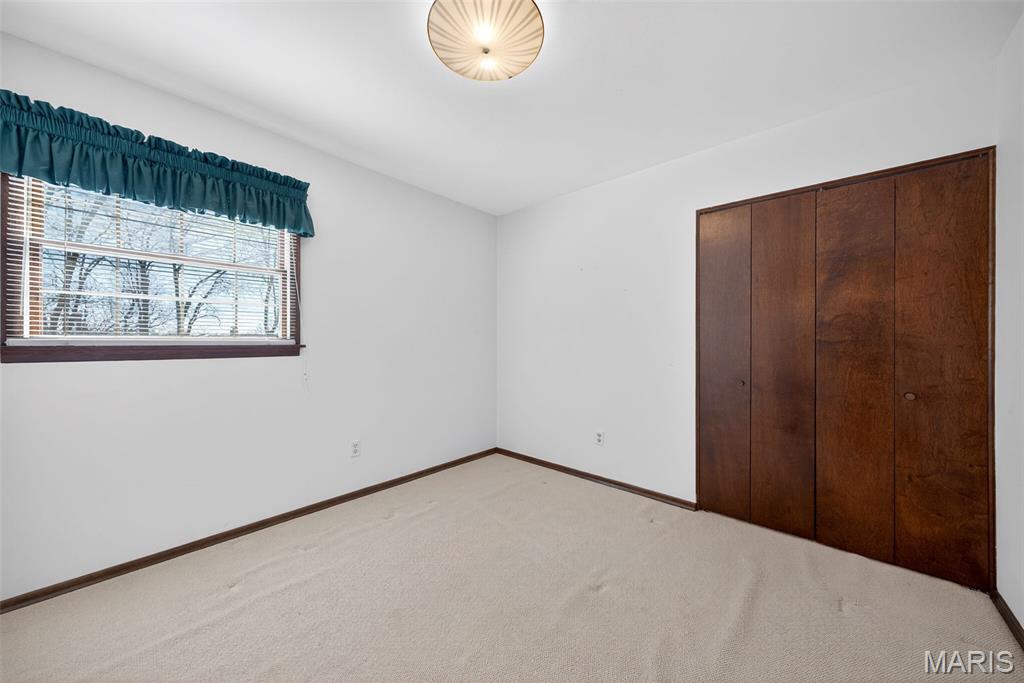 3300 Shrewsbury Lane