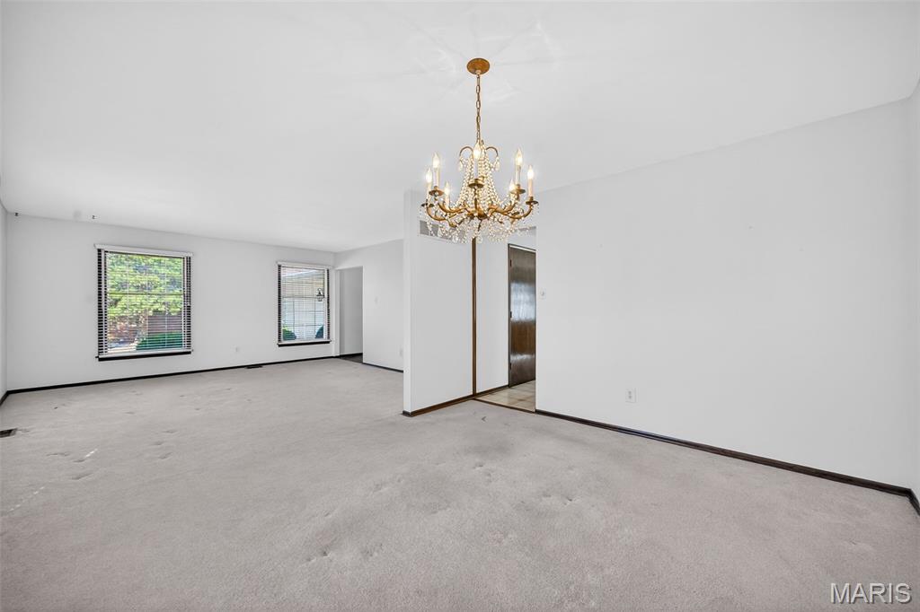 3300 Shrewsbury Lane