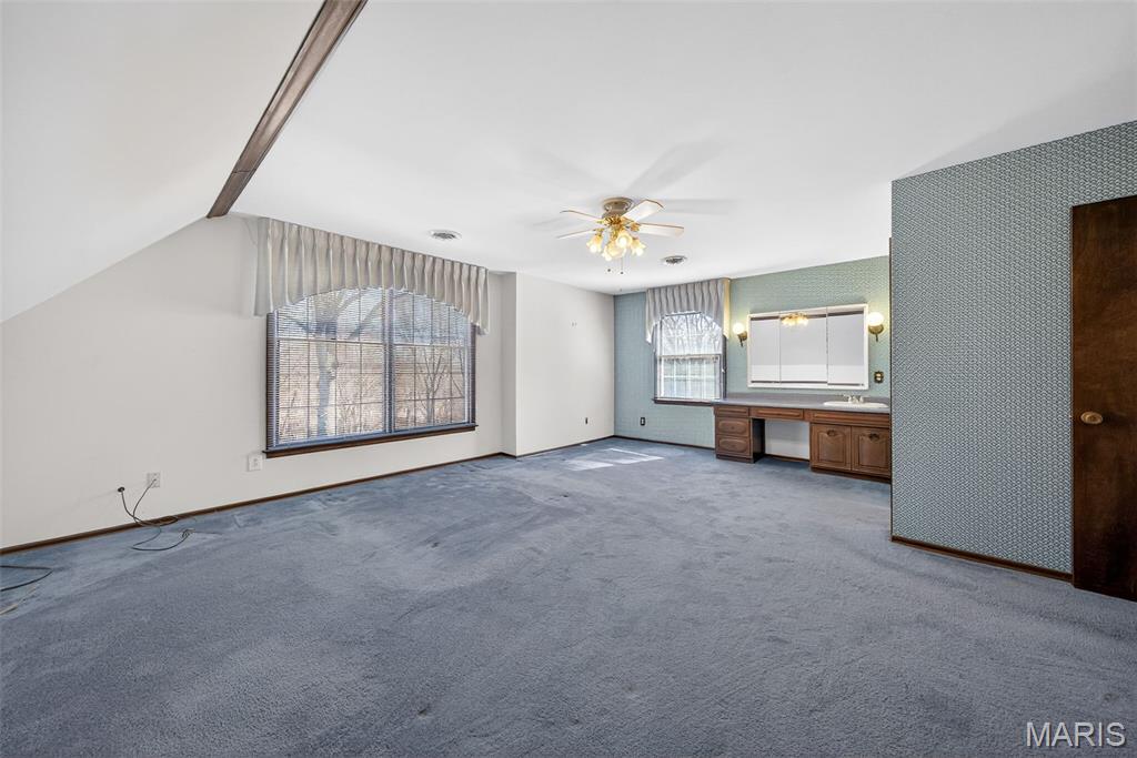 3300 Shrewsbury Lane