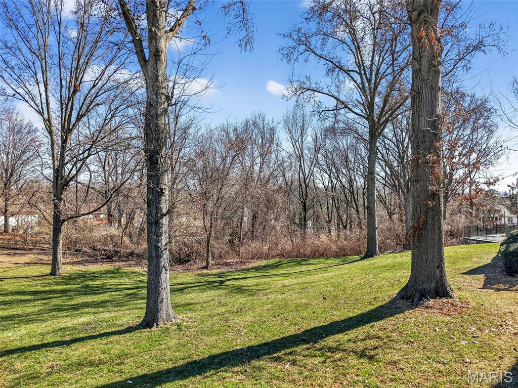 3300 Shrewsbury Lane