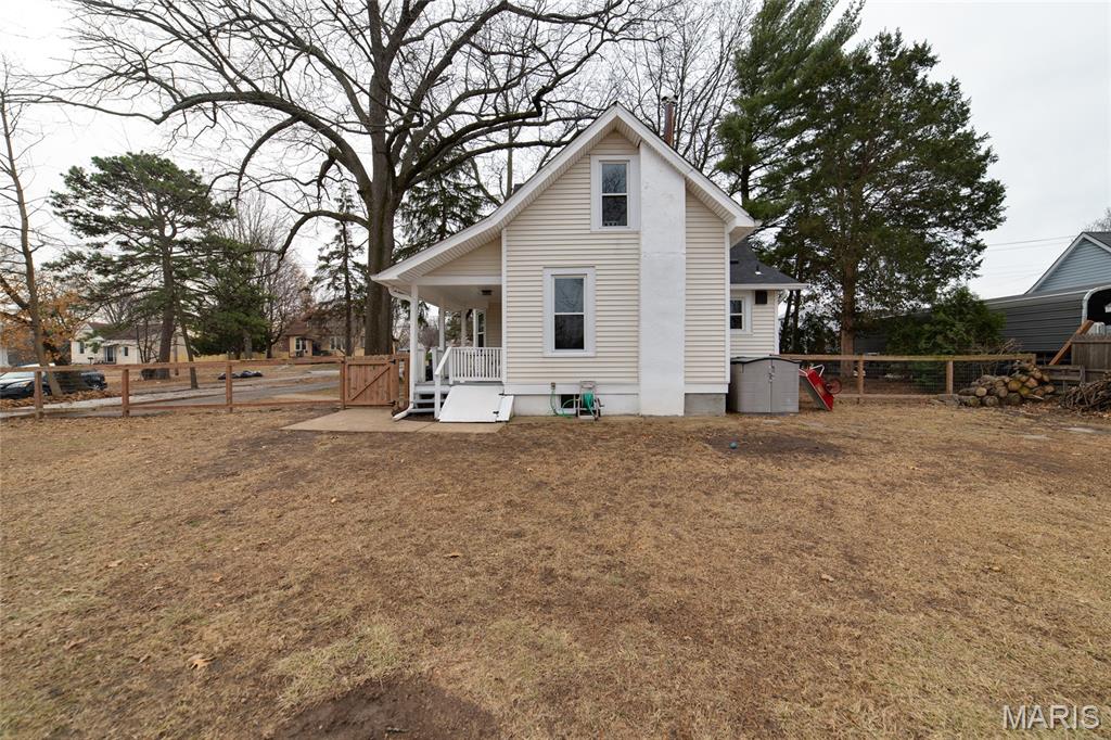 9527 W Milton Avenue