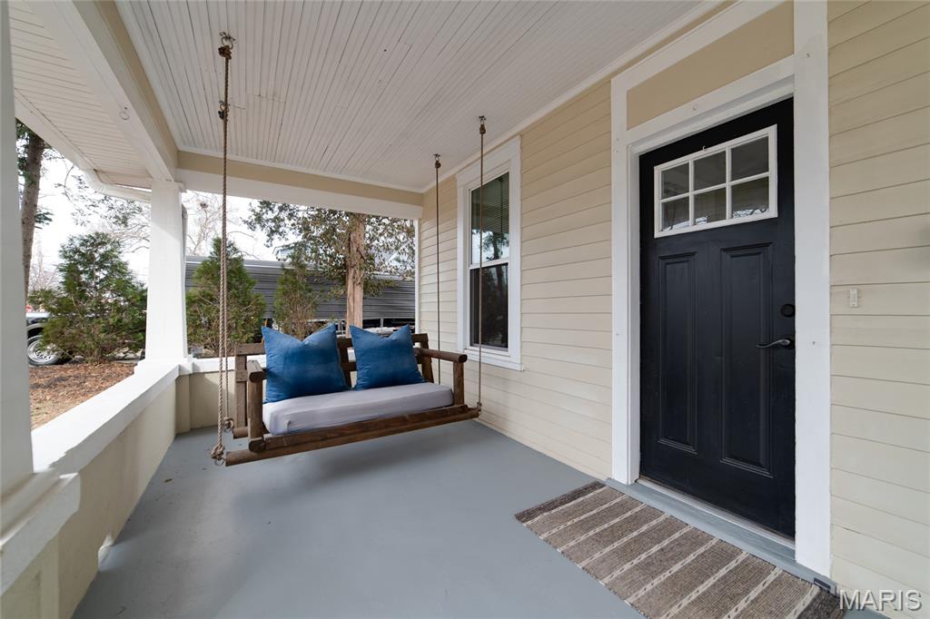 9527 W Milton Avenue