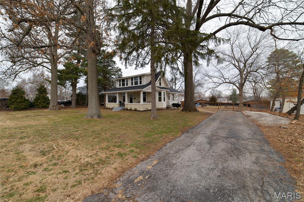 9527 W Milton Avenue