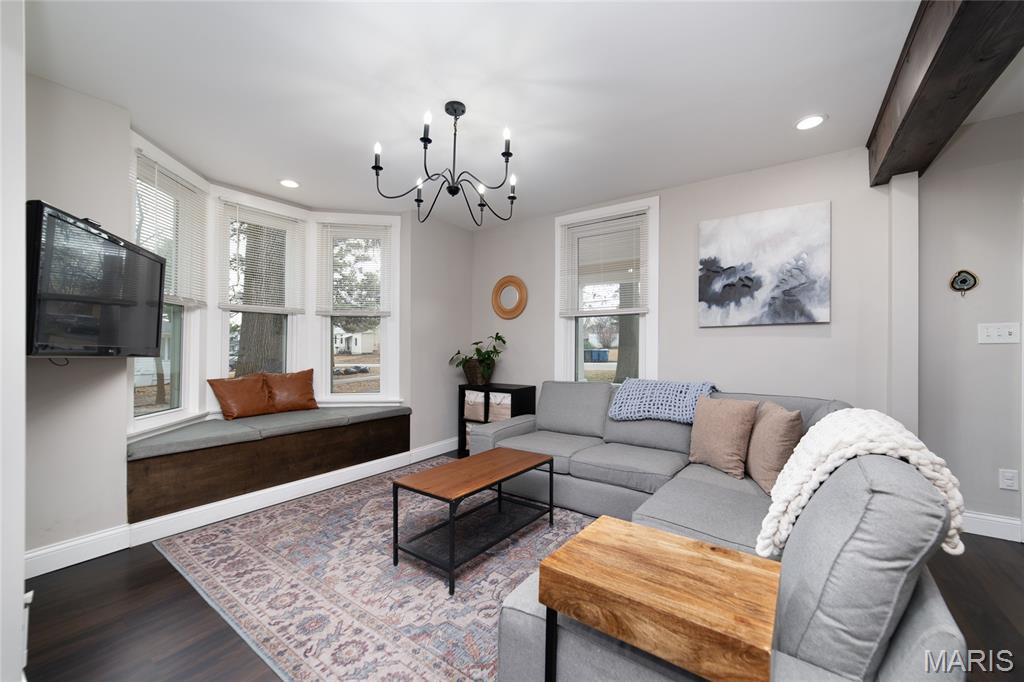 9527 W Milton Avenue