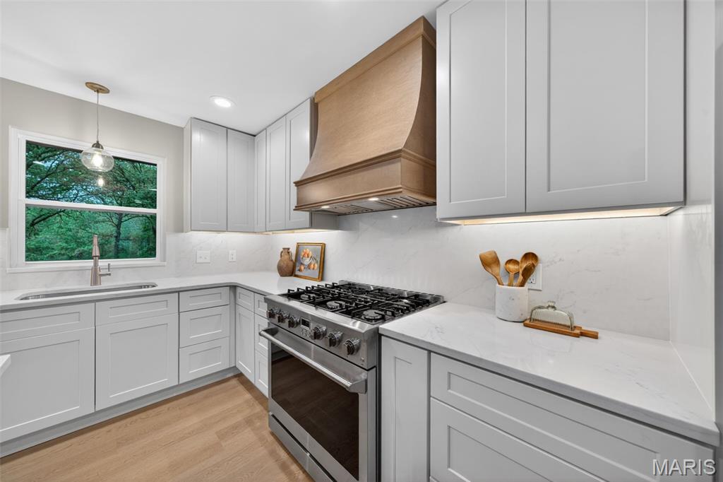 1115 Grand Prix Drive