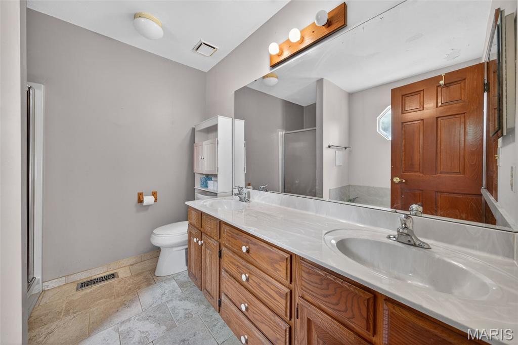 412 Pandora Court