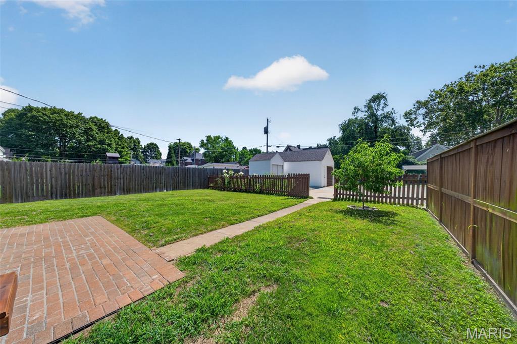 1014 N Benton Avenue