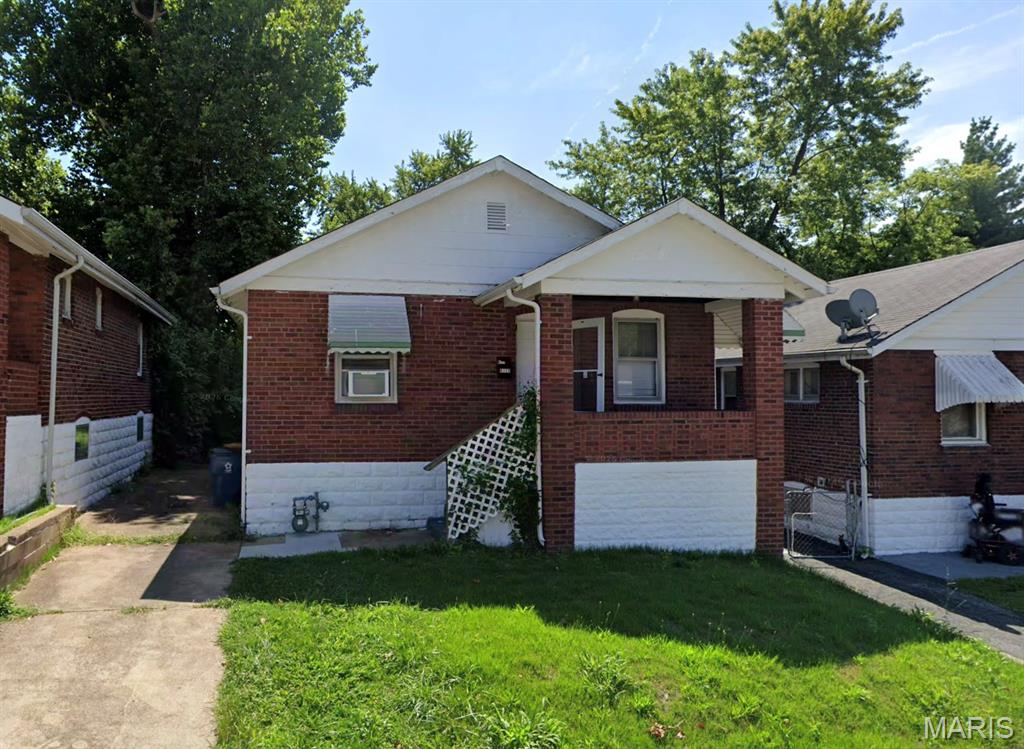 8328 Strathmore Place