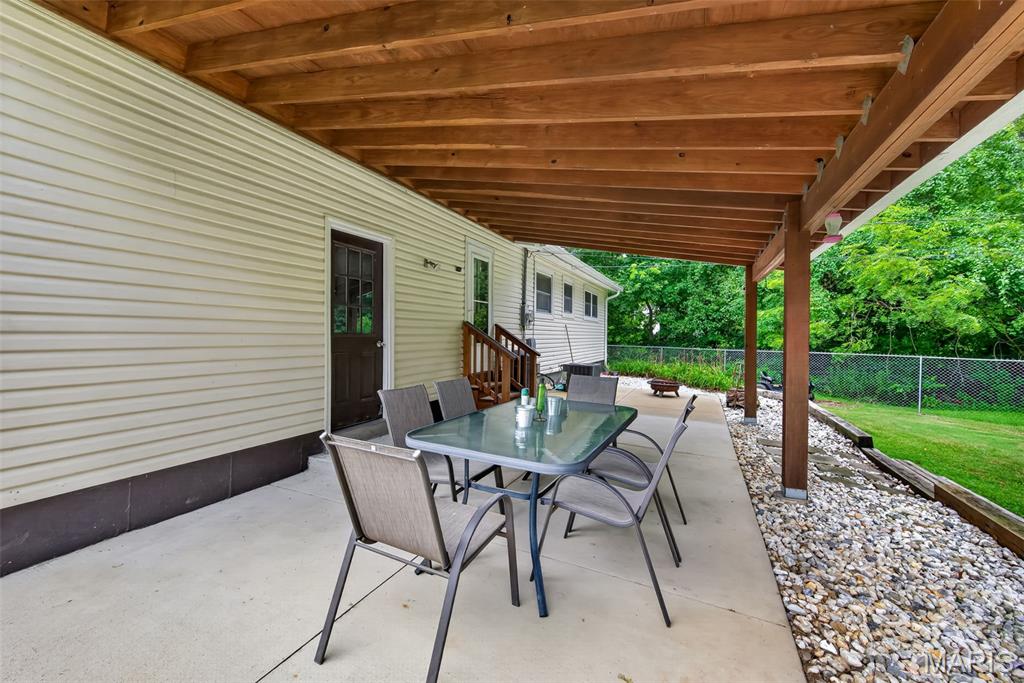 1563 Ville Rosa Lane