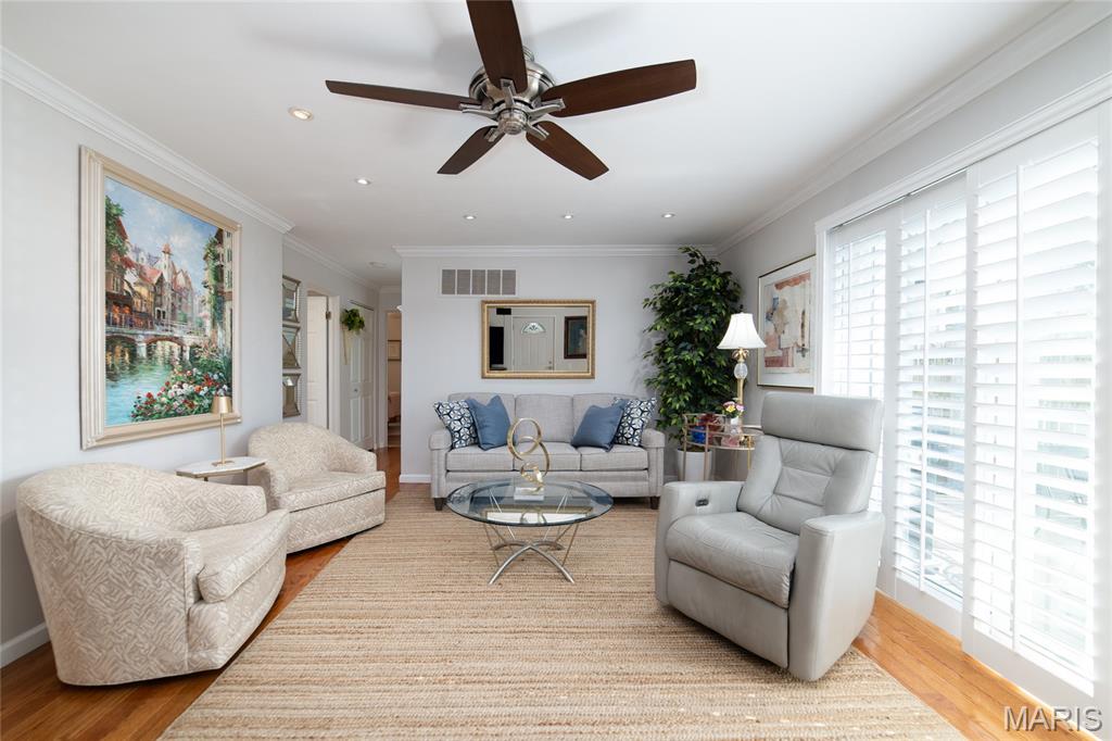 10451 Briarbend Drive Unit: 4
