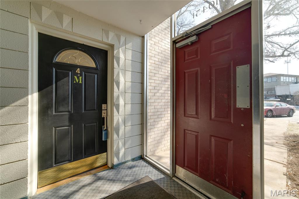 10451 Briarbend Drive Unit: 4