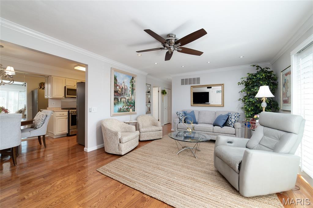 10451 Briarbend Drive Unit: 4