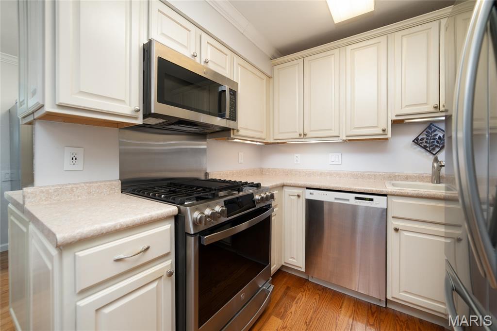 10451 Briarbend Drive Unit: 4