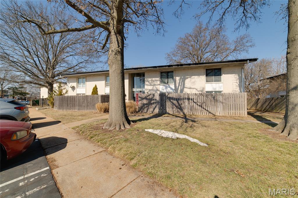 10451 Briarbend Drive Unit: 4