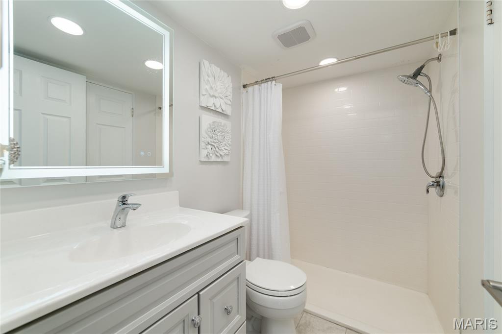 10451 Briarbend Drive Unit: 4