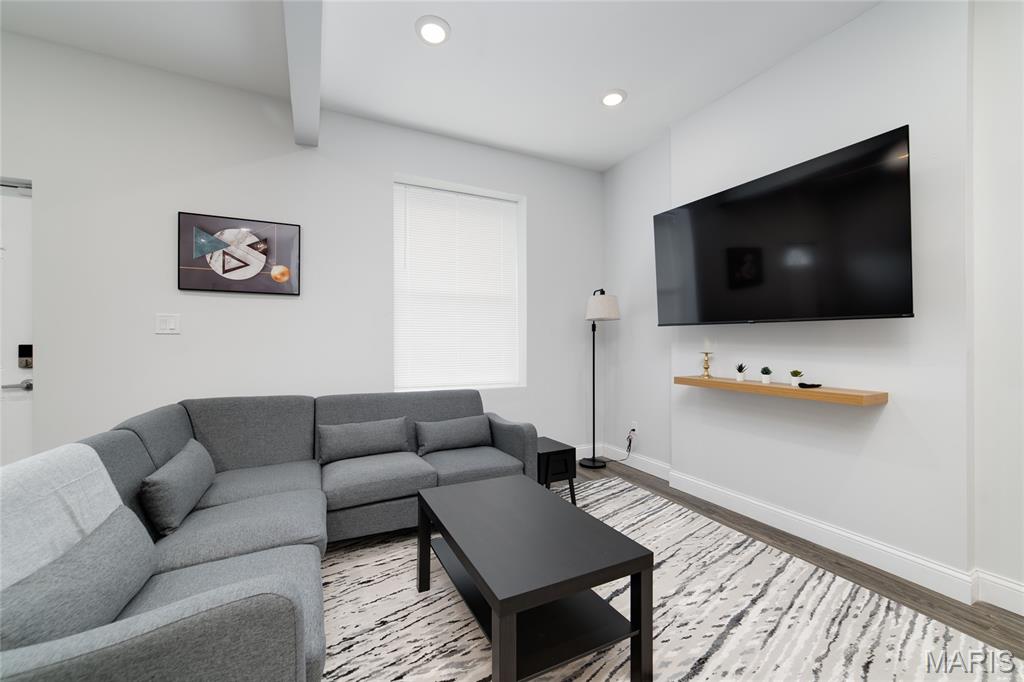 3337 Michigan Avenue