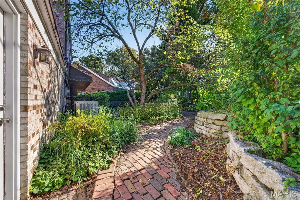 7284 Winchester Drive