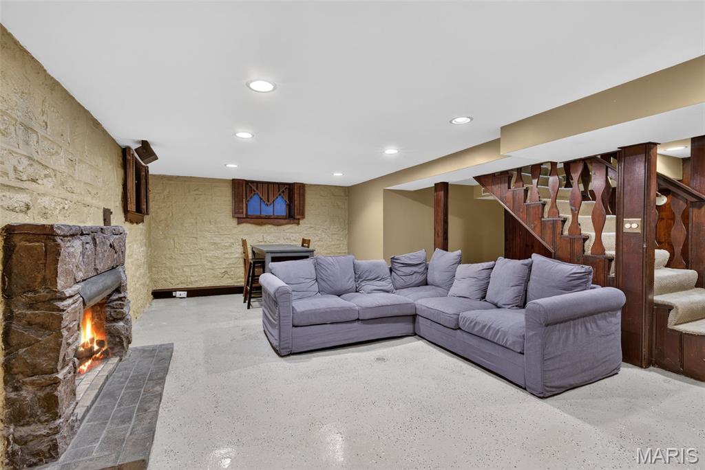 7284 Winchester Drive