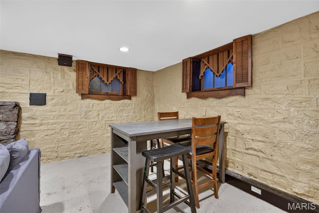 7284 Winchester Drive