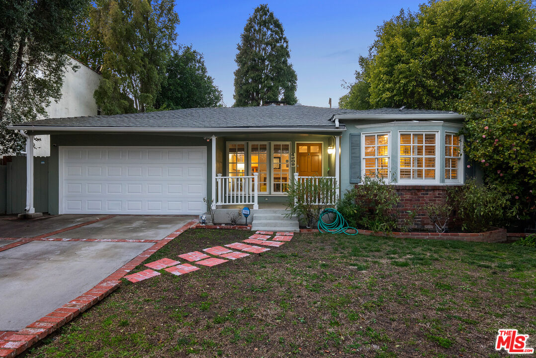 4209 Vantage Ave