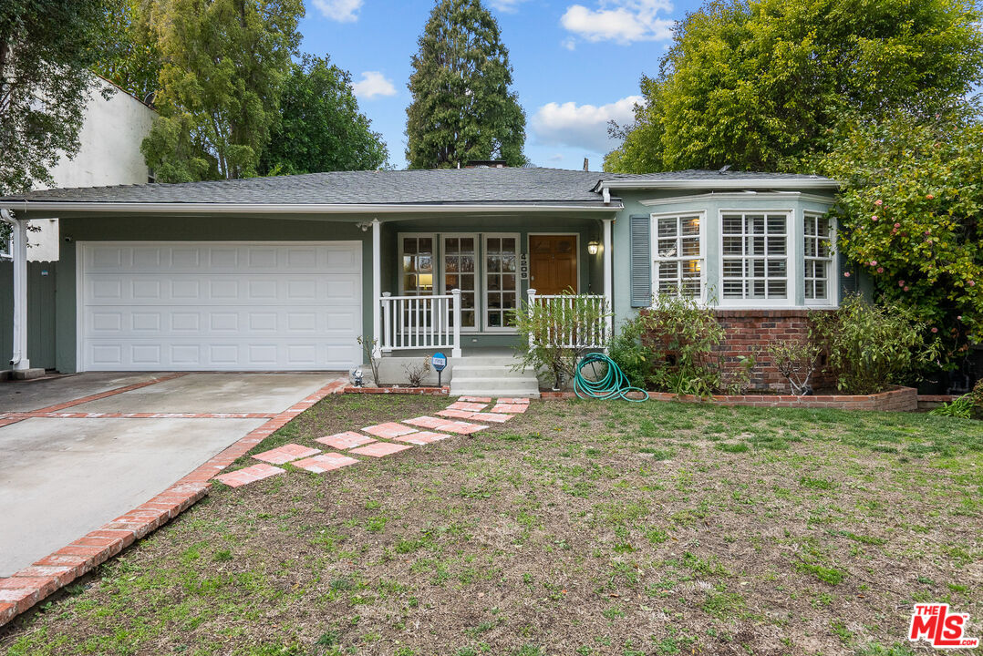 4209 Vantage Ave