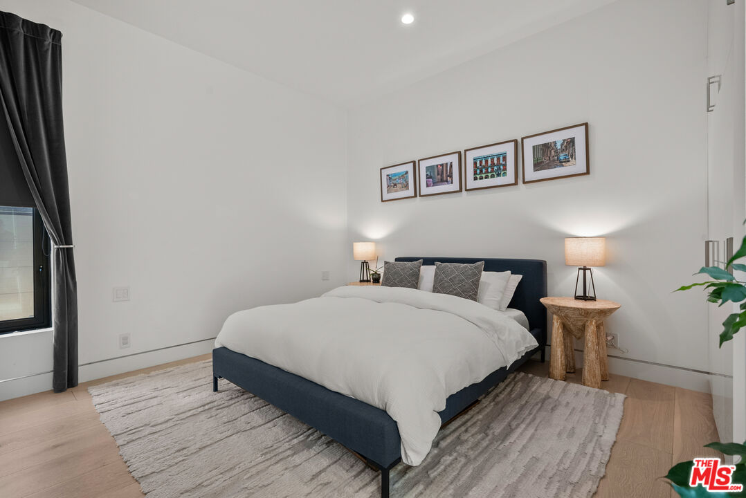 4255 Laurelgrove Ave