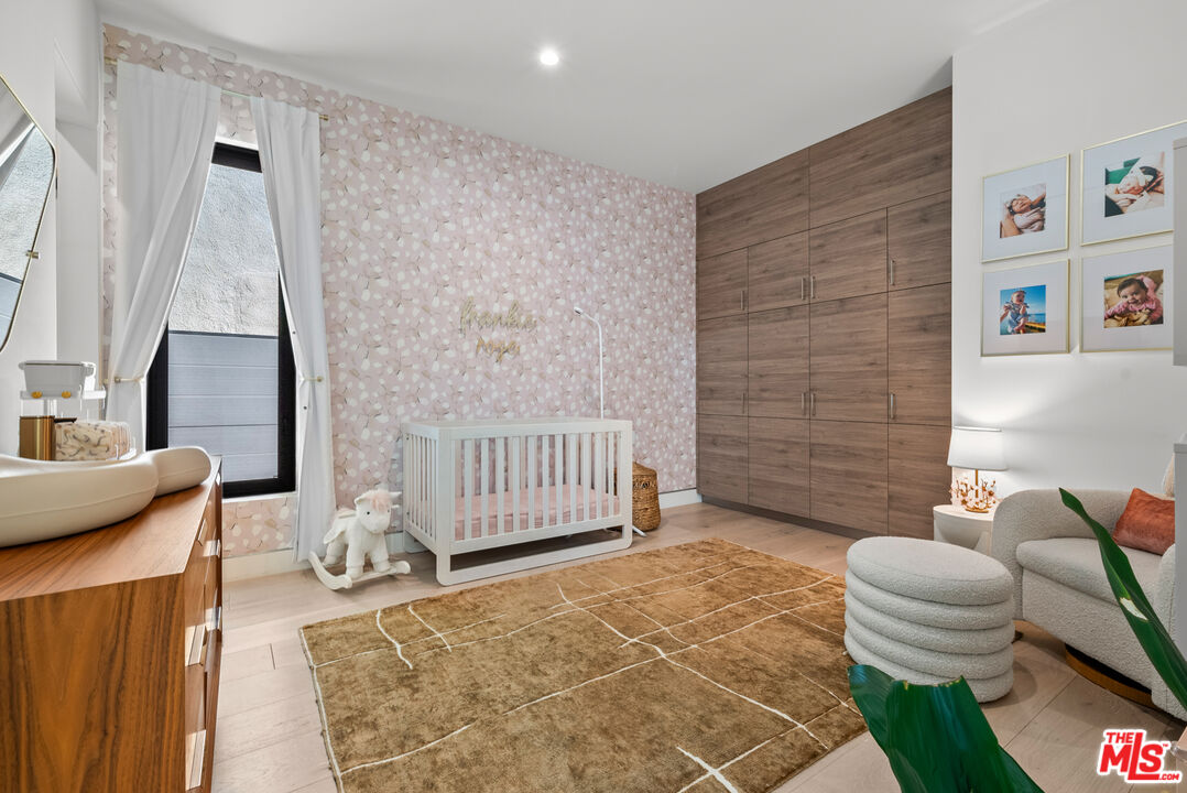 4255 Laurelgrove Ave